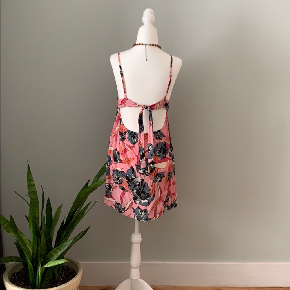 Billabong dress - Picture 2 of 2